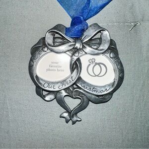 Gloria Duchin "Our First Christmas" Picture Frame‎ Ornament  2.5" Bow 2 Rings
